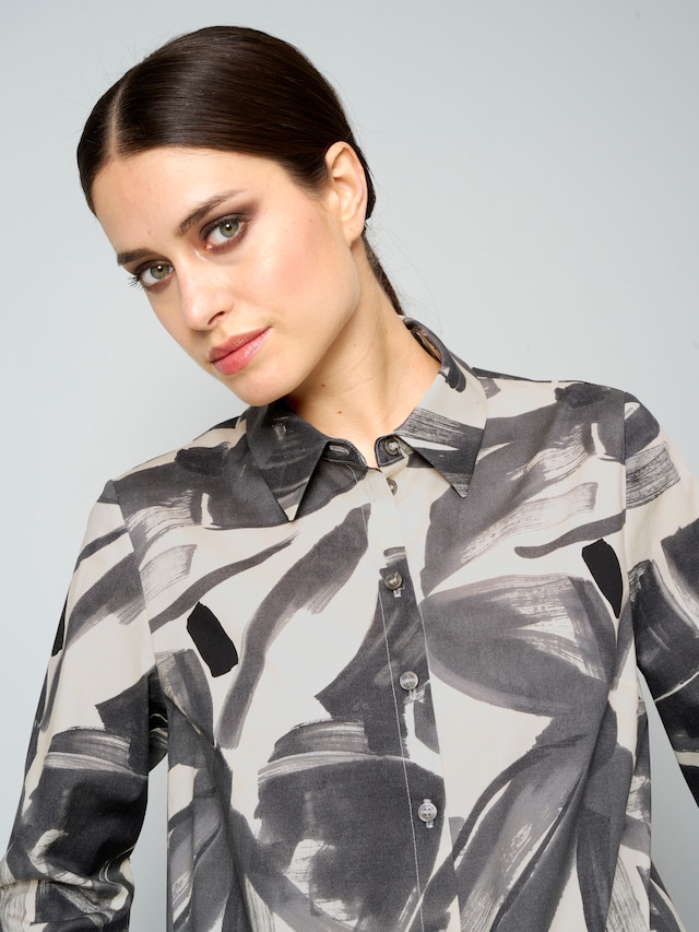 Bluse mit Knopfleiste 4