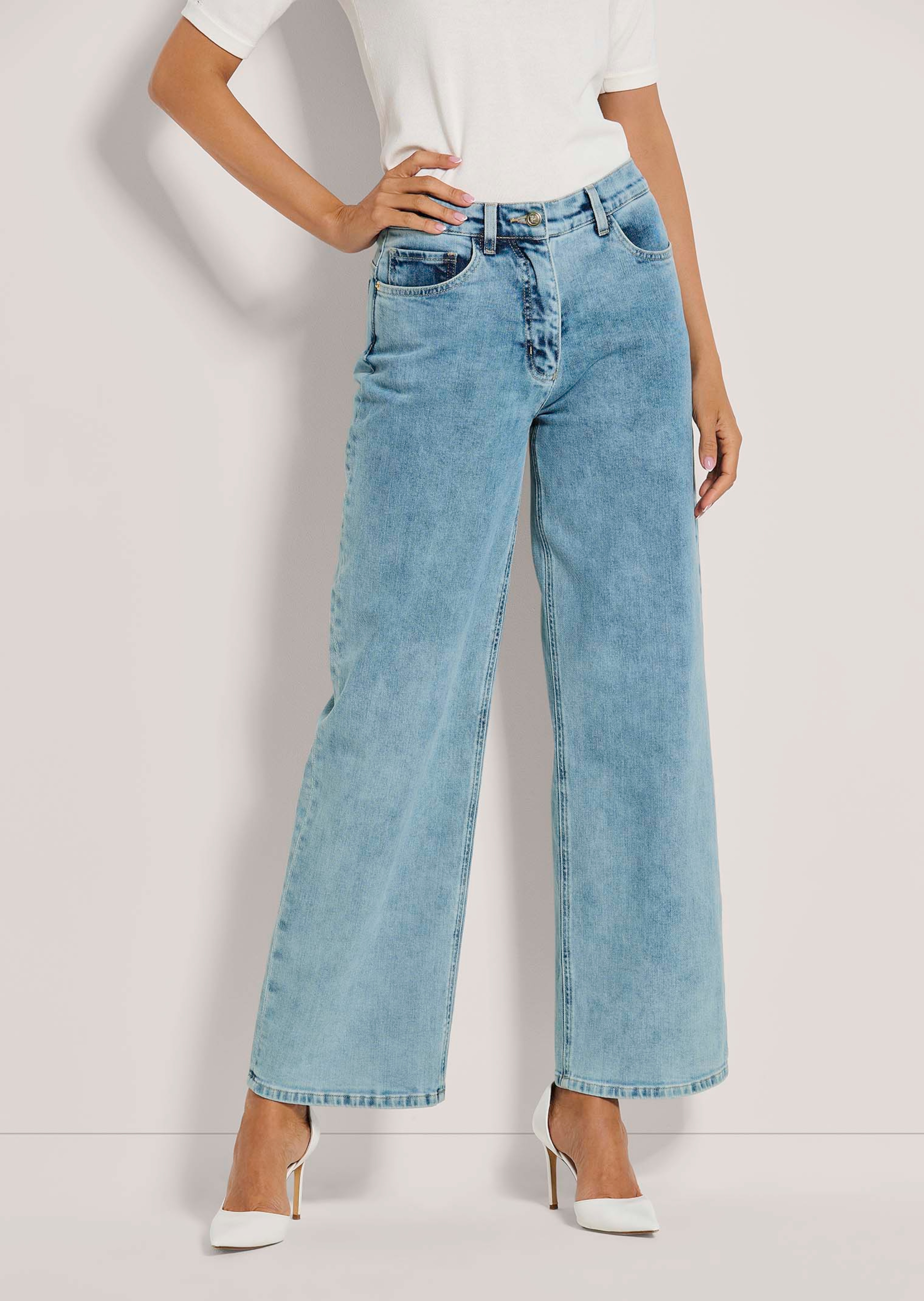 Jeans mit weitem Bein