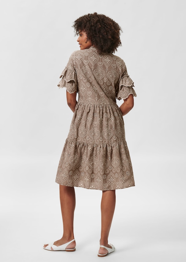 Dress with eyelet embroidery and ruffles 2