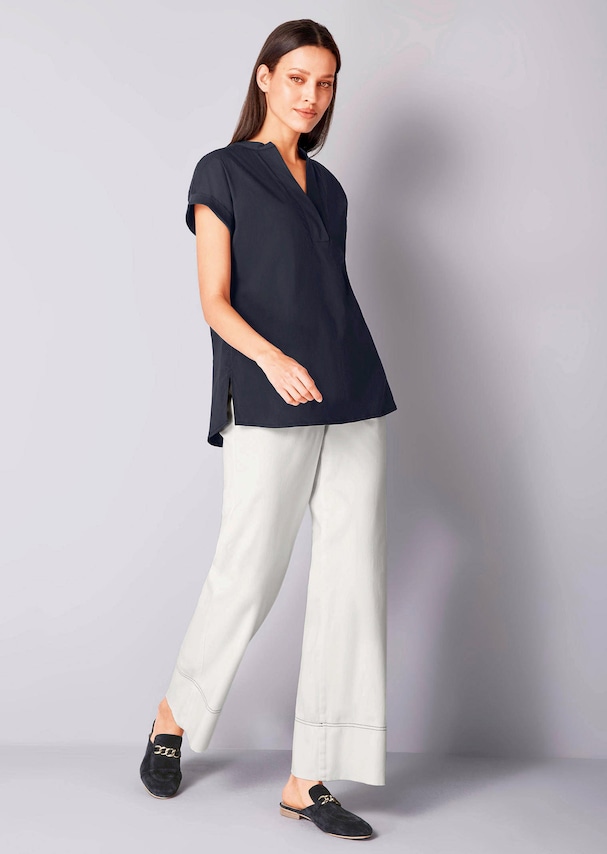 Bluse mit V-Ausschnitt 3
