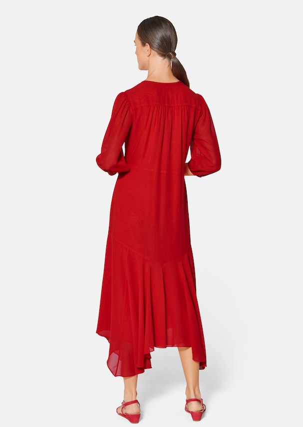 Dress with 3/4-length sleeves and sweeping hemline 2
