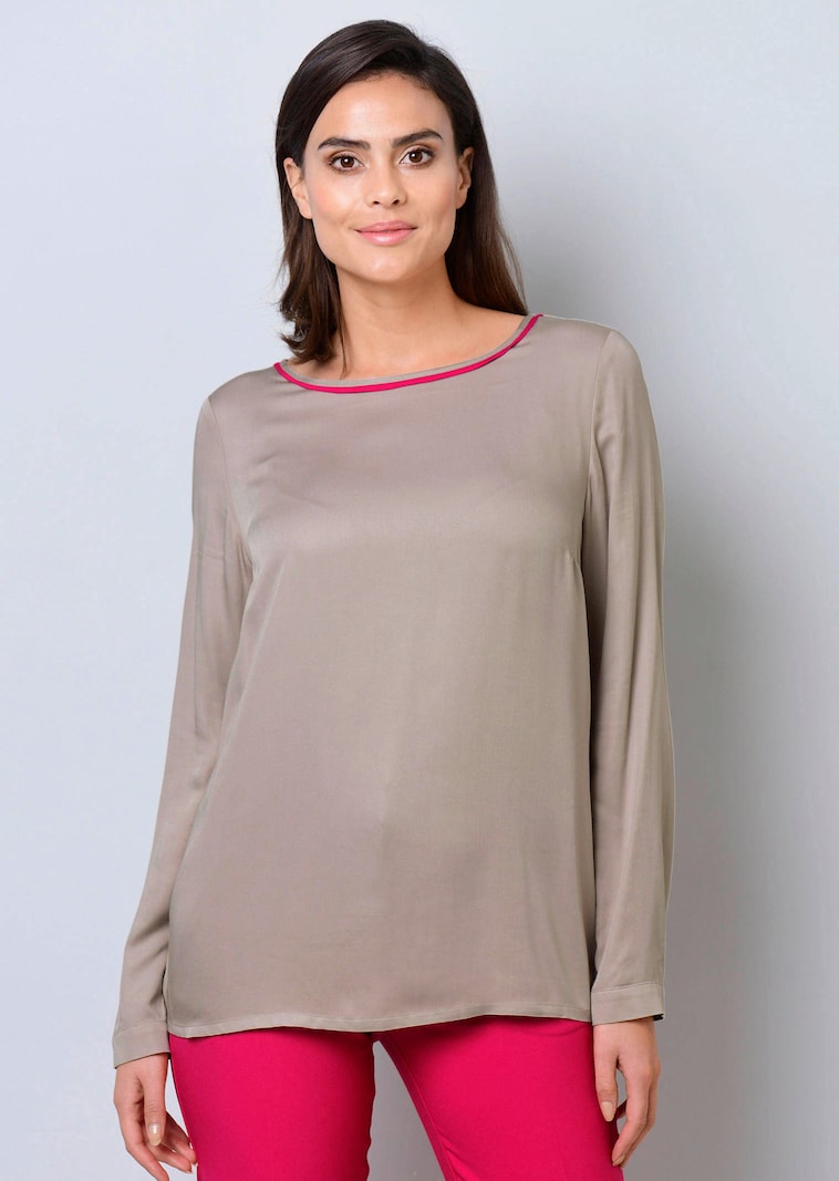 Bluse mit kontrastfarbigem Piping