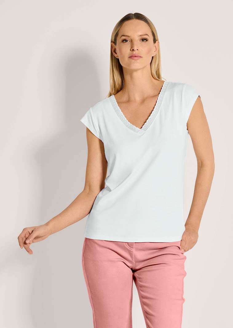 Ärmelloses Shirt mit V-Ausschnitt