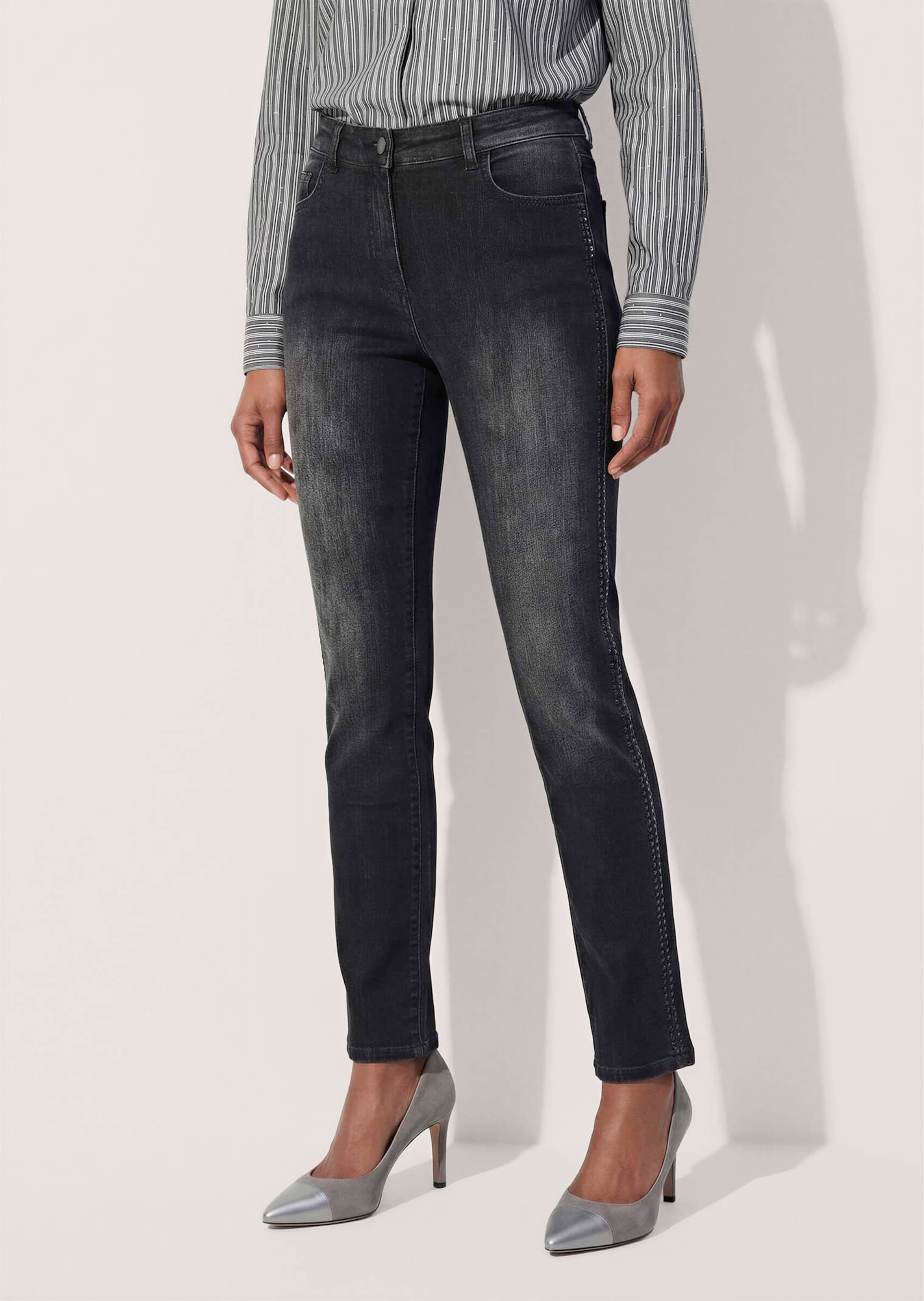 Slim jeans with rhinestone embellishment