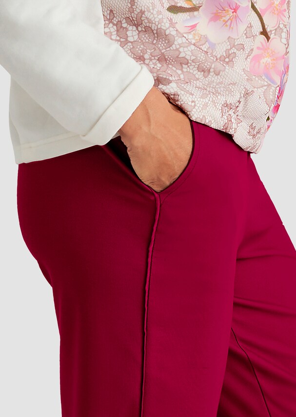 Lounge trousers with elegant satin stripes 4