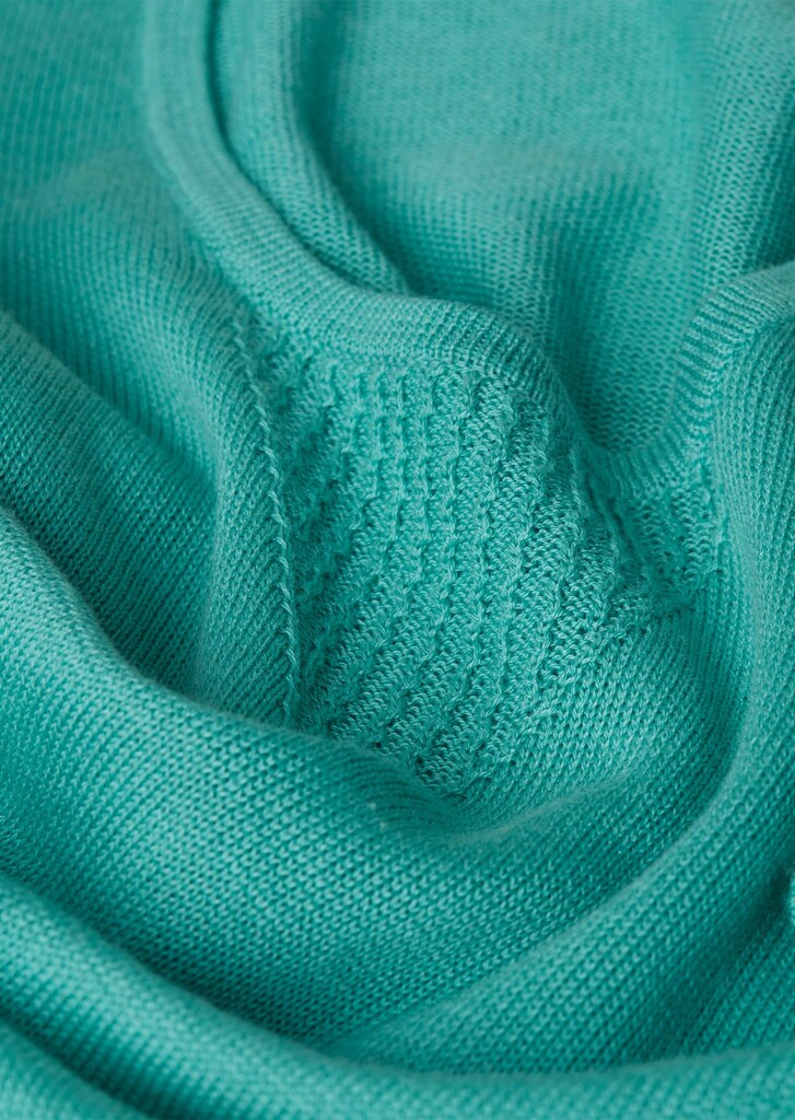 Pull d'été en tricot ajouré