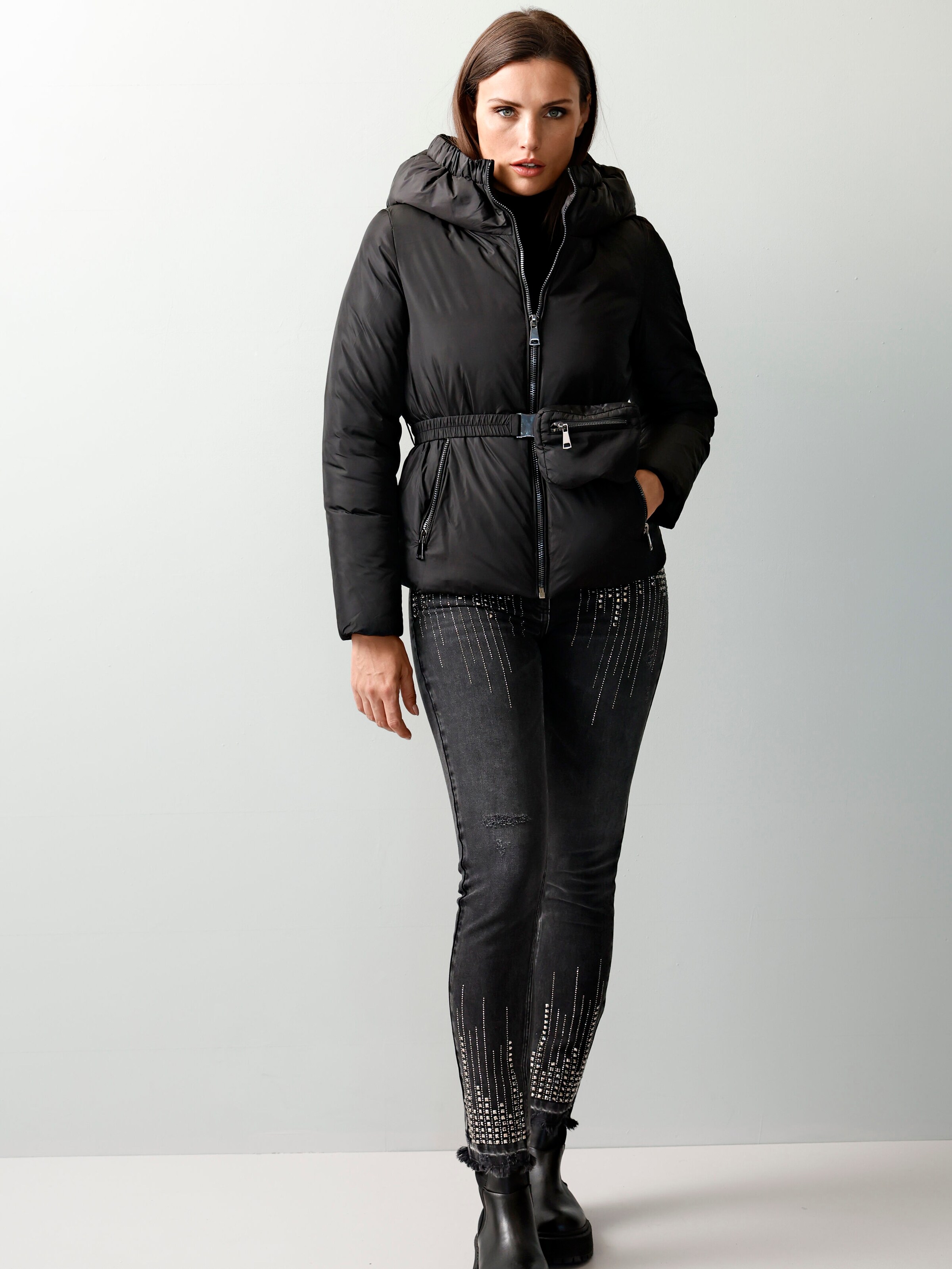 Steppjacke mit abnehmbarer Bauchtasche 3