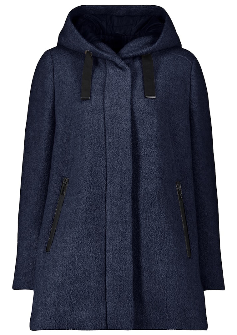 Boucléjasje in een sportieve look