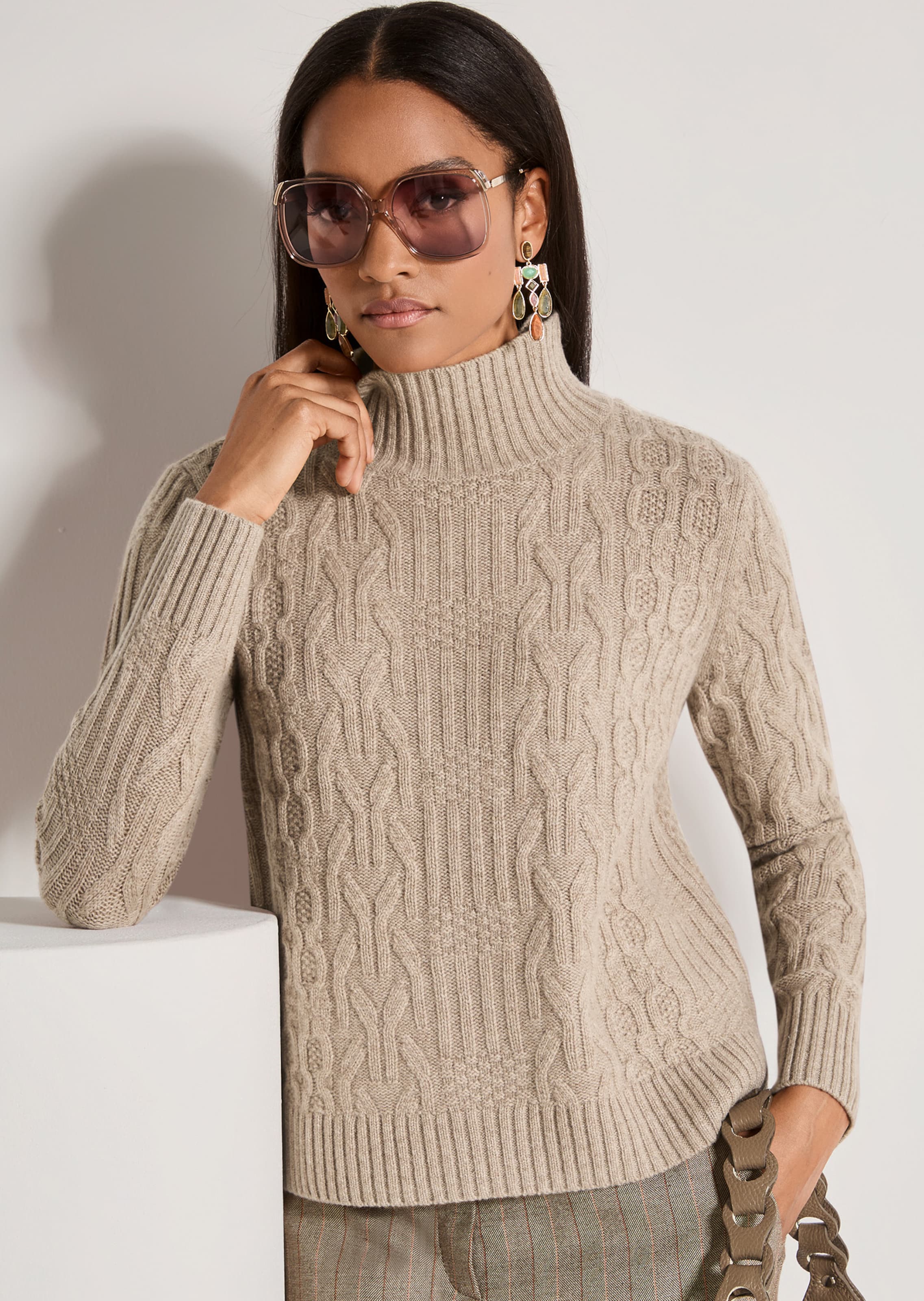 Zopfmuster-Pullover mit Kaschmiranteil und Stehkragen