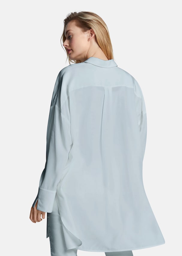 Long shirt with side slits 2