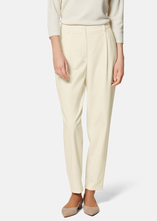 Pleated trousers in easy-care Ceramica fabric