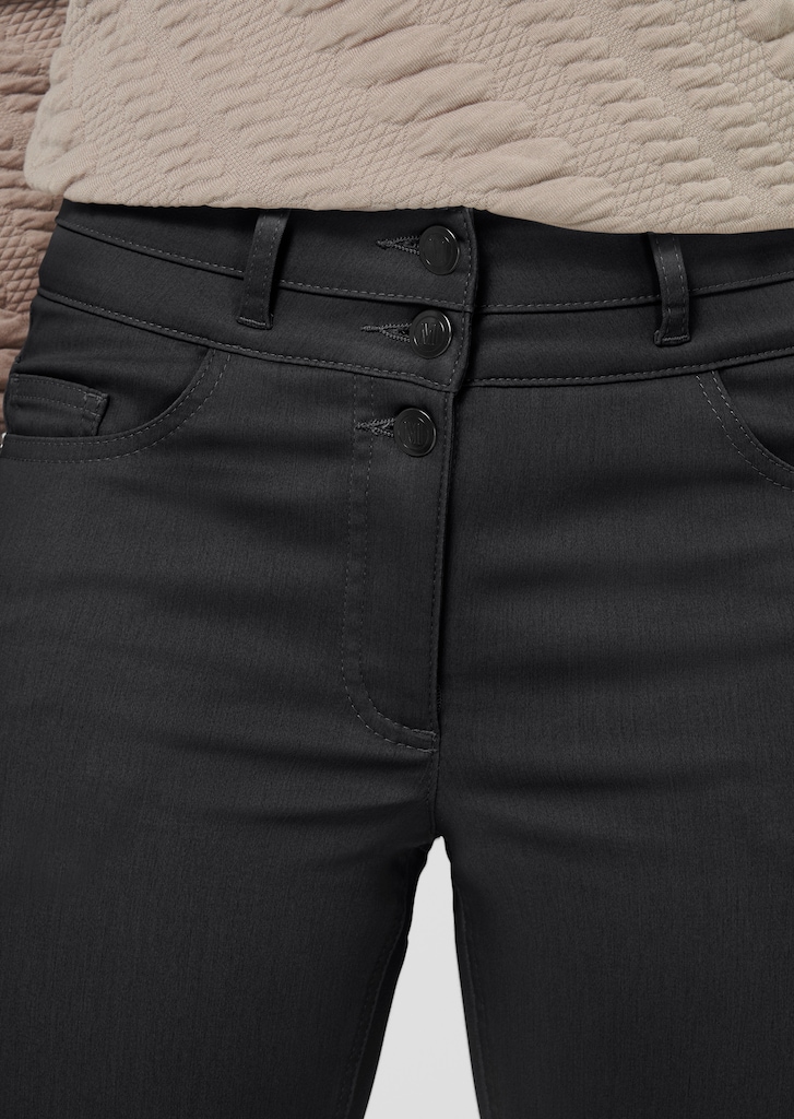 Beschichtete Five-Pocket-Jeans 4