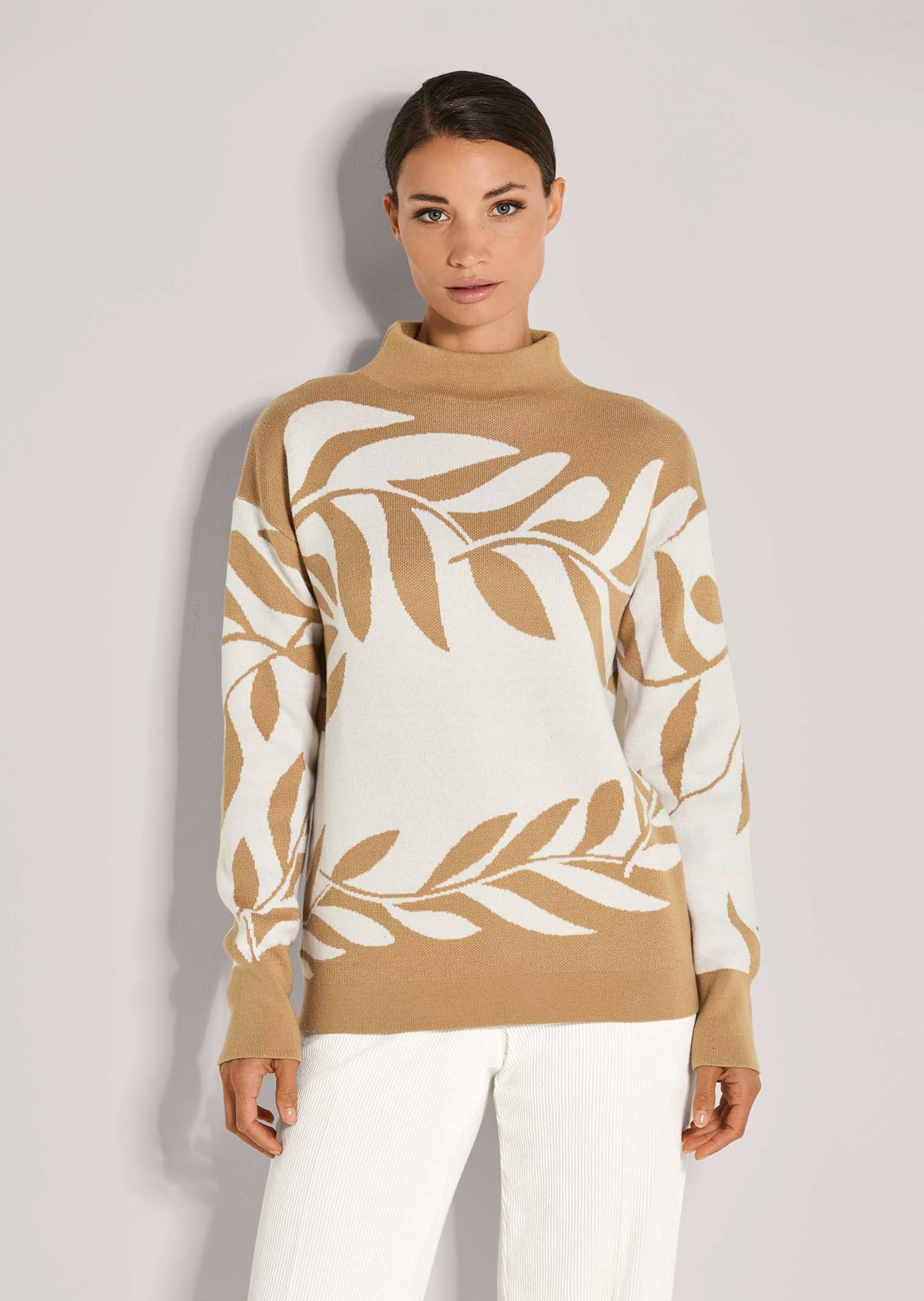 Jacquard-Pullover mit floralem Muster