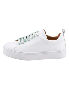 Sneakers thumbnail 1