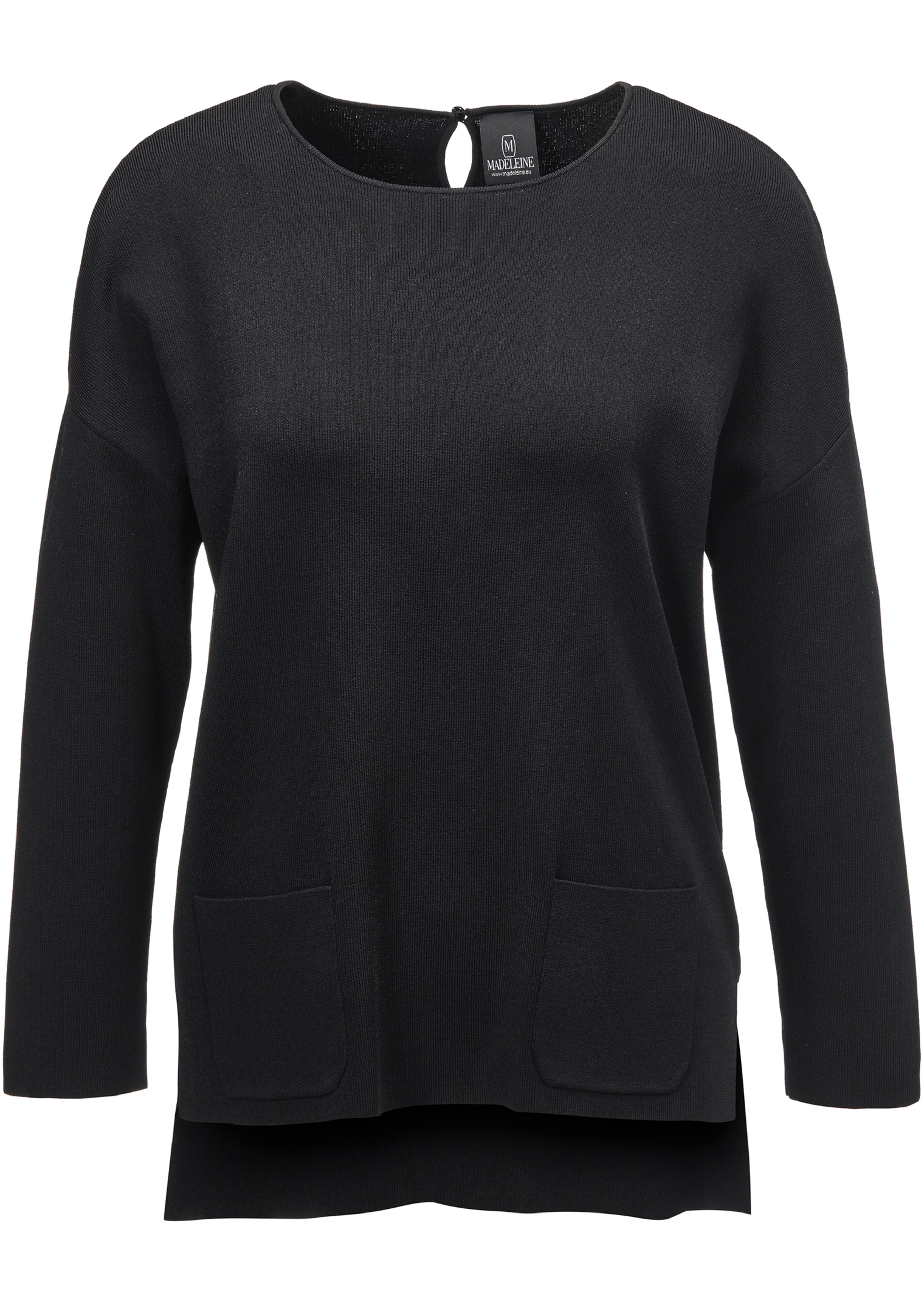 Knitted jumper with pockets