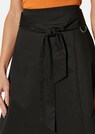 Fashionable midi length skirt thumbnail 5