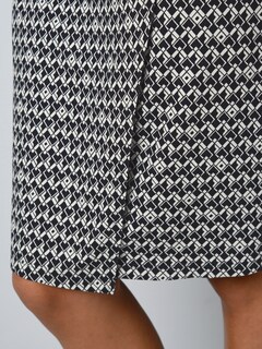 Kleid mit seitlicher Raffung thumbnail 4