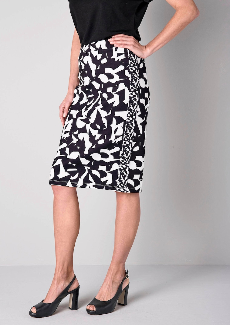 Rock mit grafischem Druck