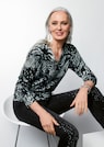 V-Pullover mit Unikat-Print thumbnail 7
