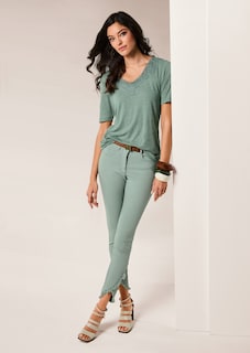 Slim jeans with fringed hem thumbnail 7