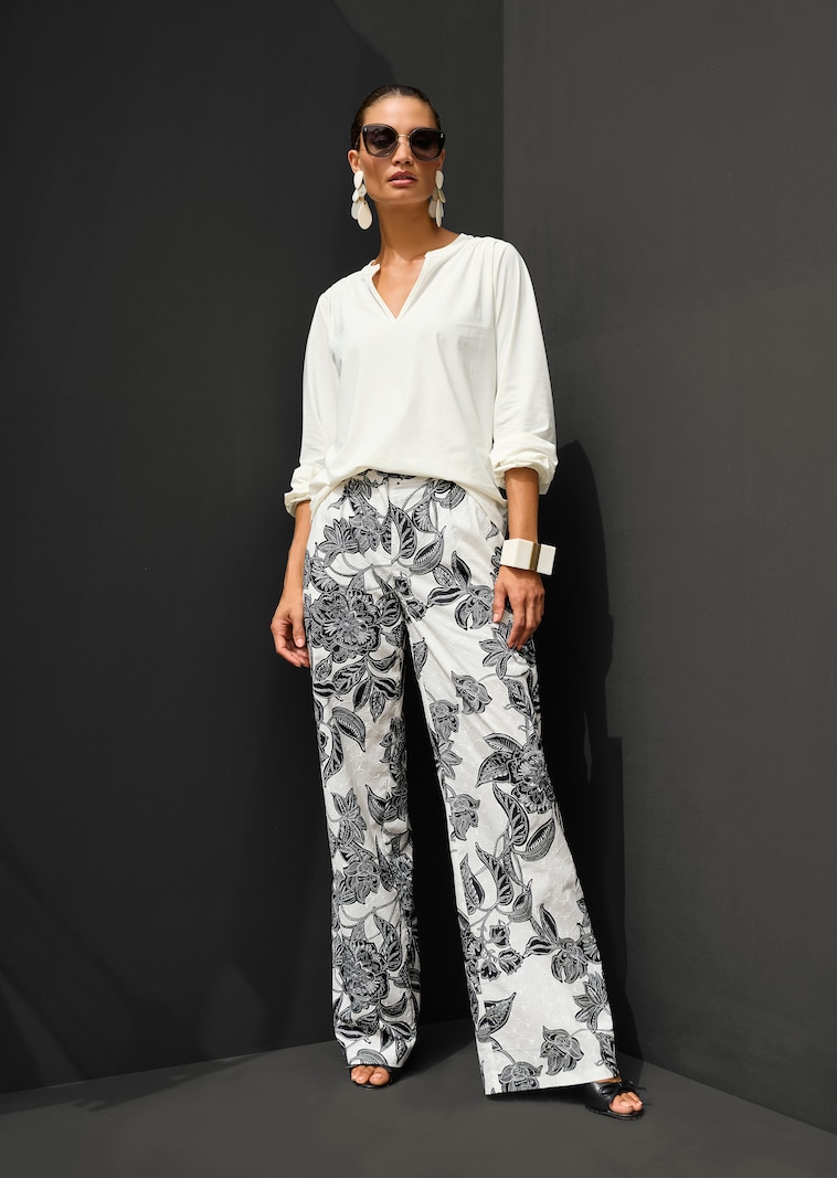 Hose mit Madeira-Stickerei und Blumenprint