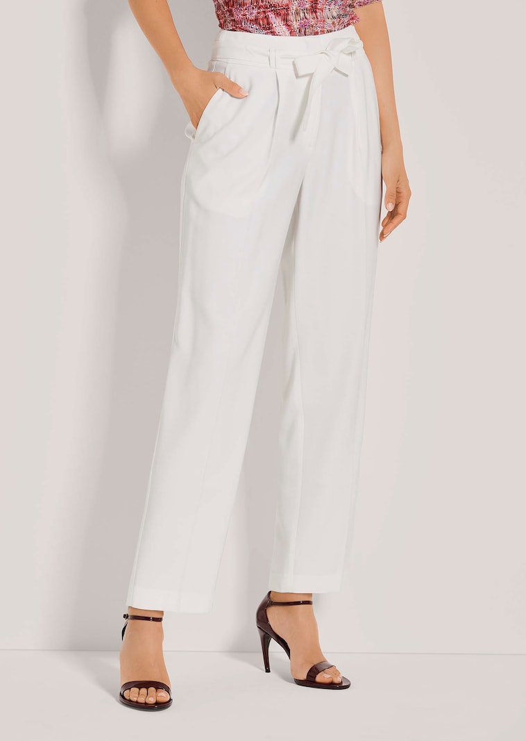 Bügelfaltenhose mit Bindeband