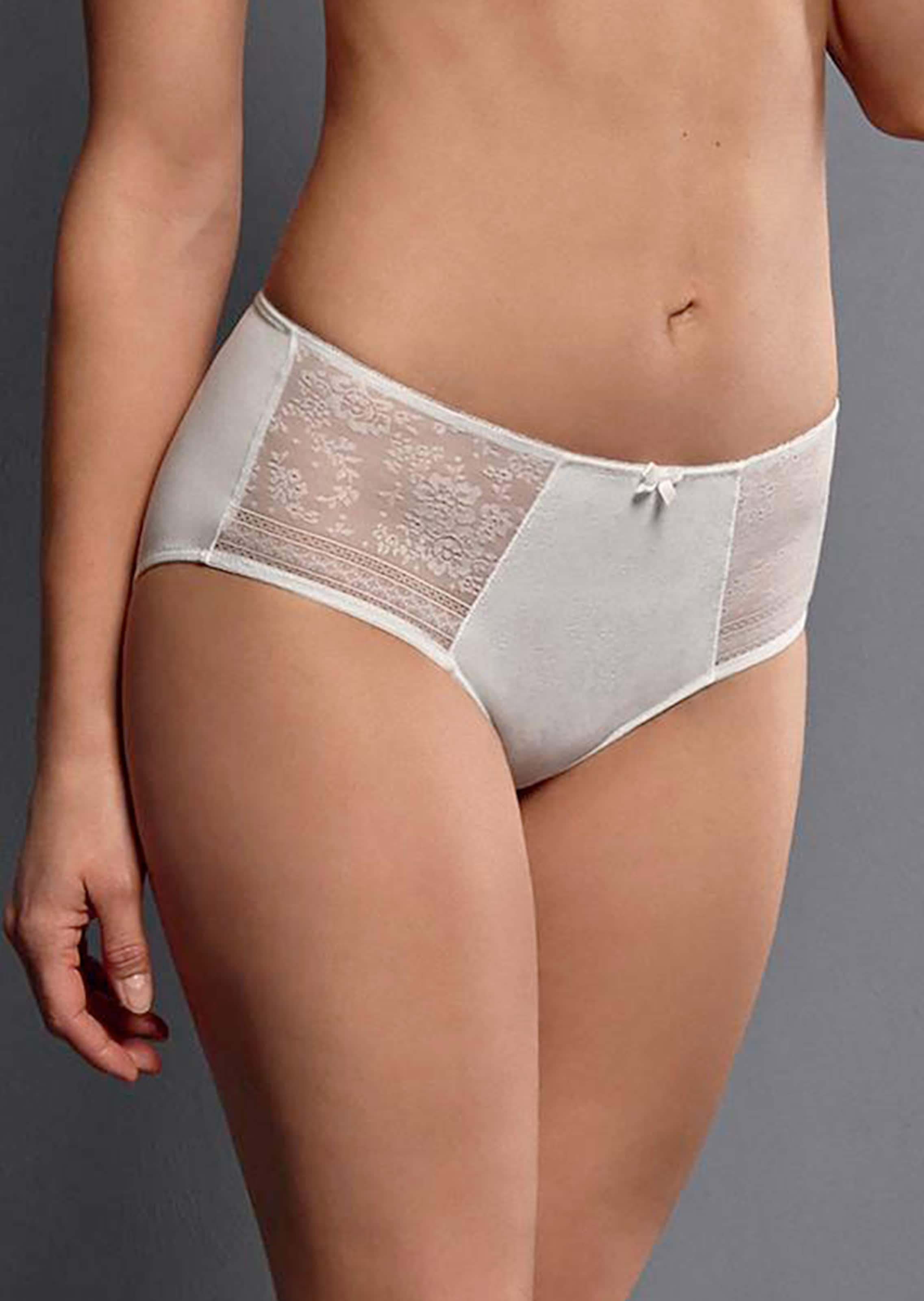 Slip gainant avec empiècement en dentelle