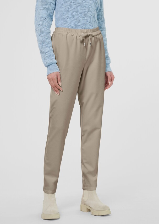 Jogging trousers with elasticated waistband