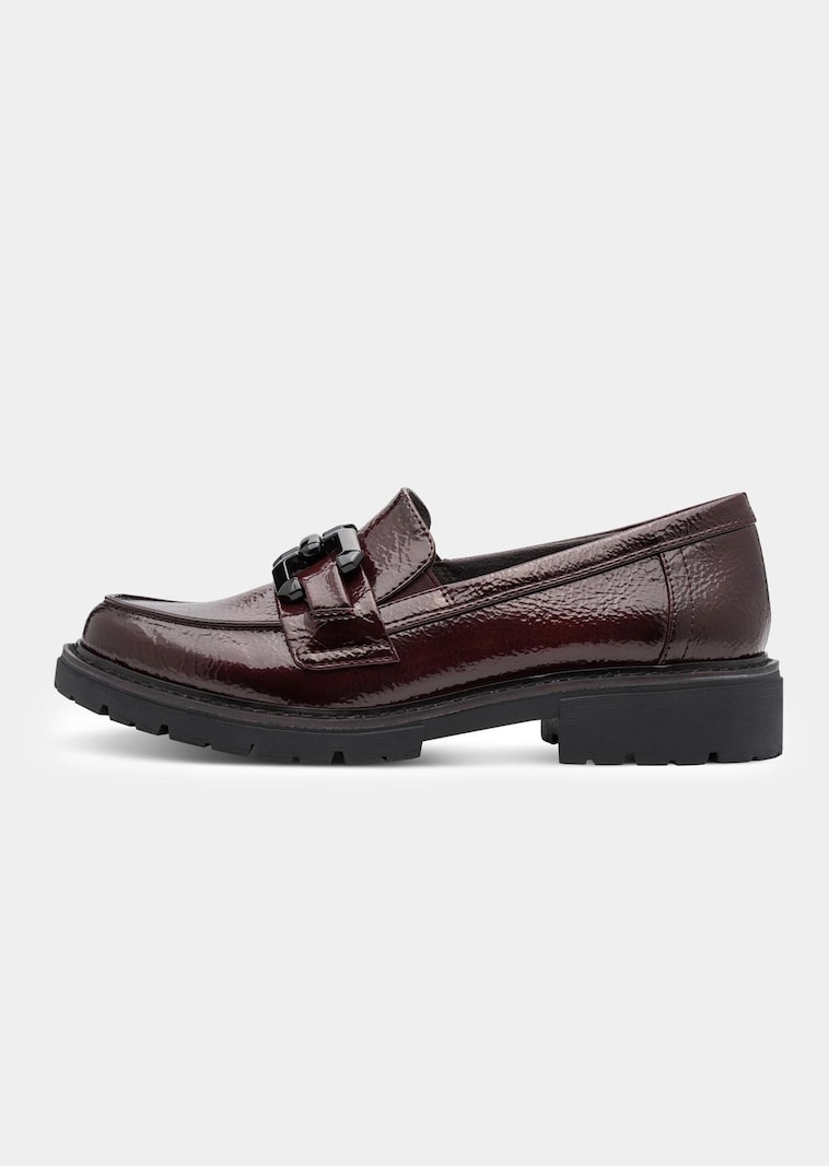 Élégants mocassins avec boucle décorative