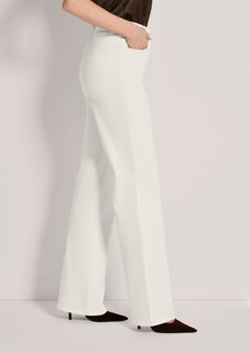 Weite Jeans mit leichtem Bootcut thumbnail 4