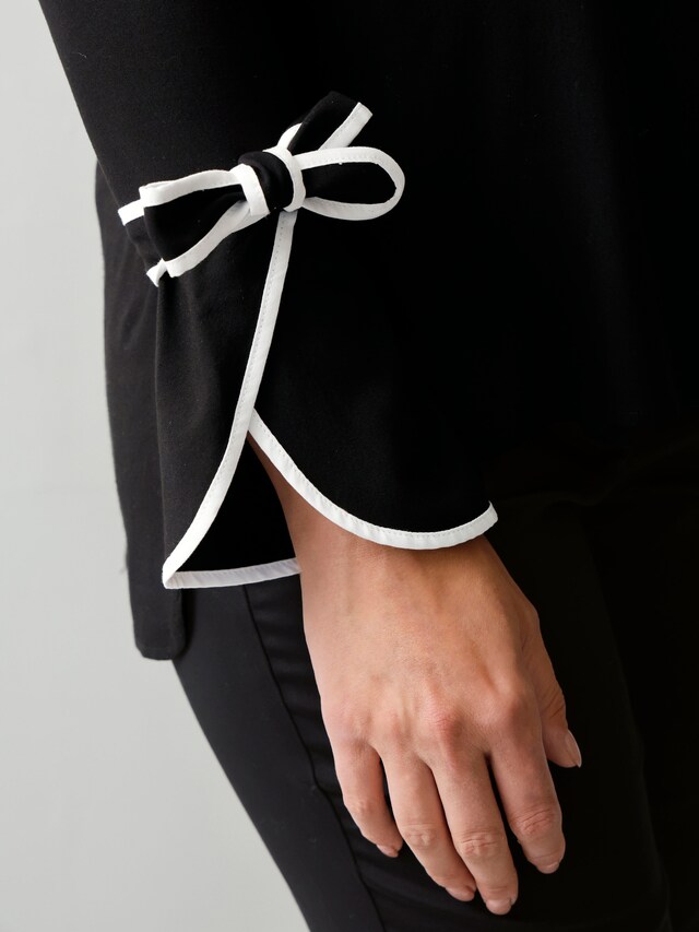 Bluse mit kontrastfarbigen Blenden 4