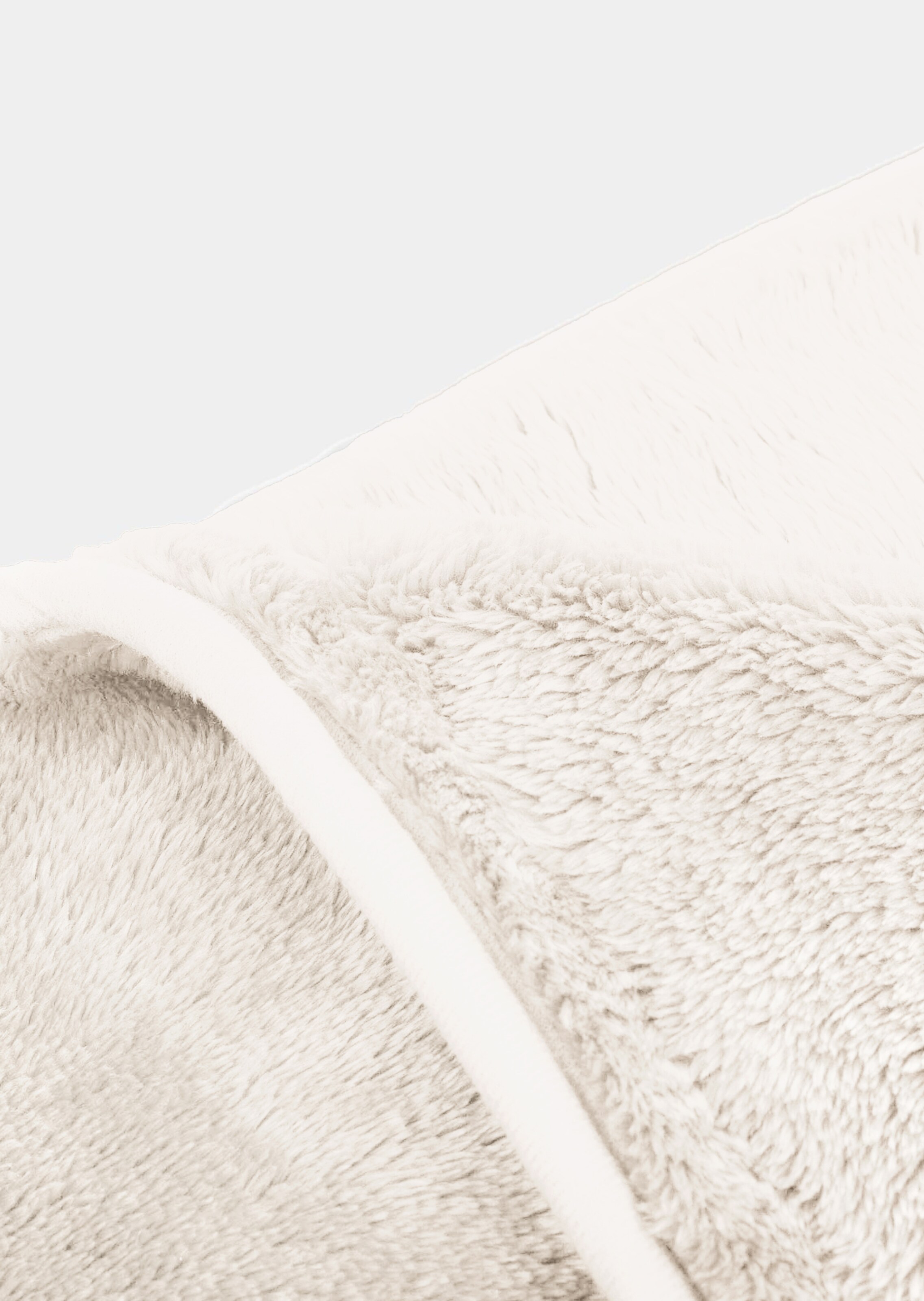 Couverture en microfibre, uni - crème - Gr. 180 x 220 cm de Goldner Fashion