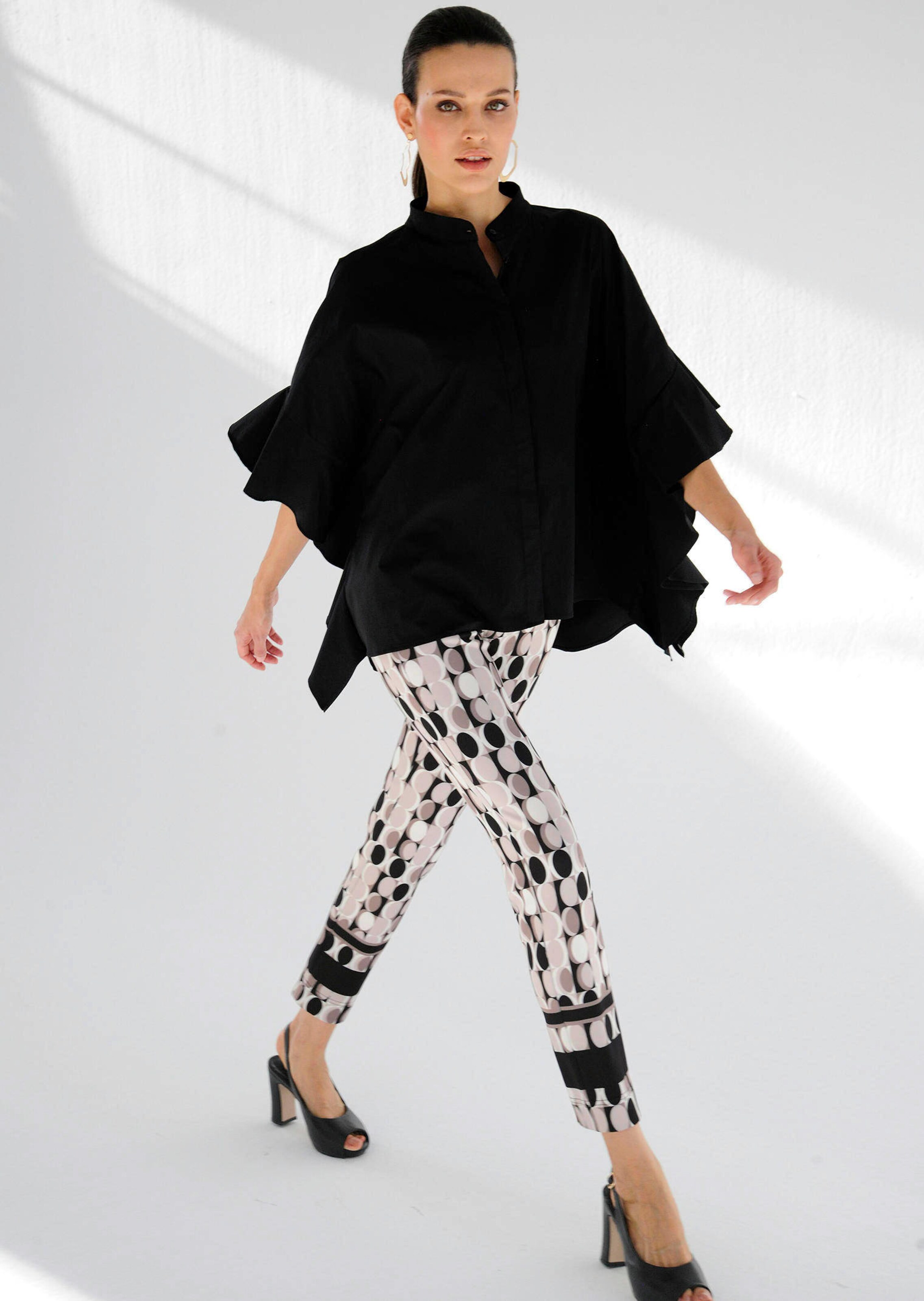 Oversizedbluse mit großem Volantärmel