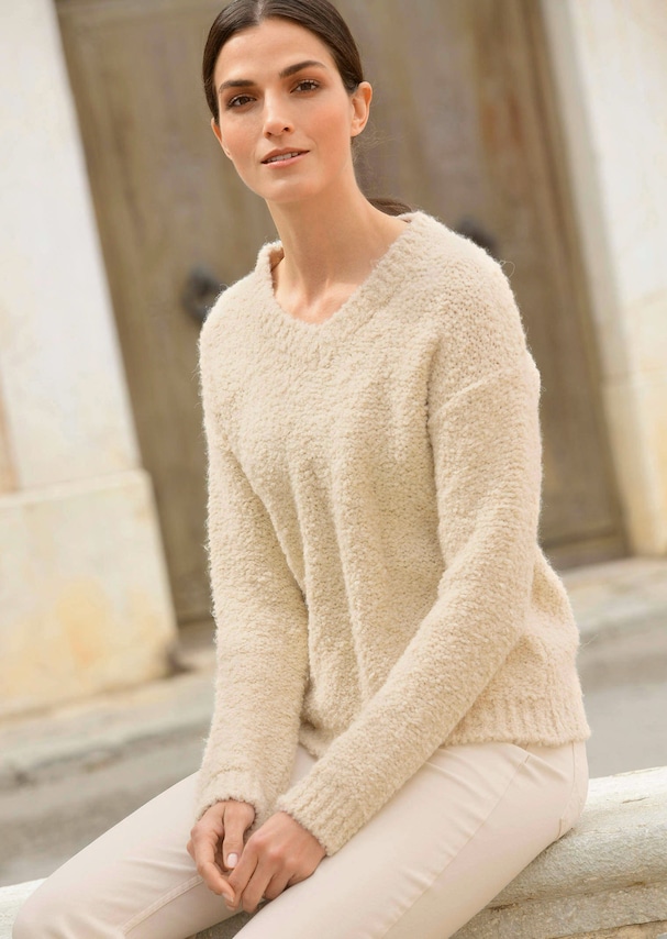 Pullover aus angenehmen Bouclegarn 1