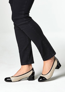Elegante pumps met lakleren accenten thumbnail 7