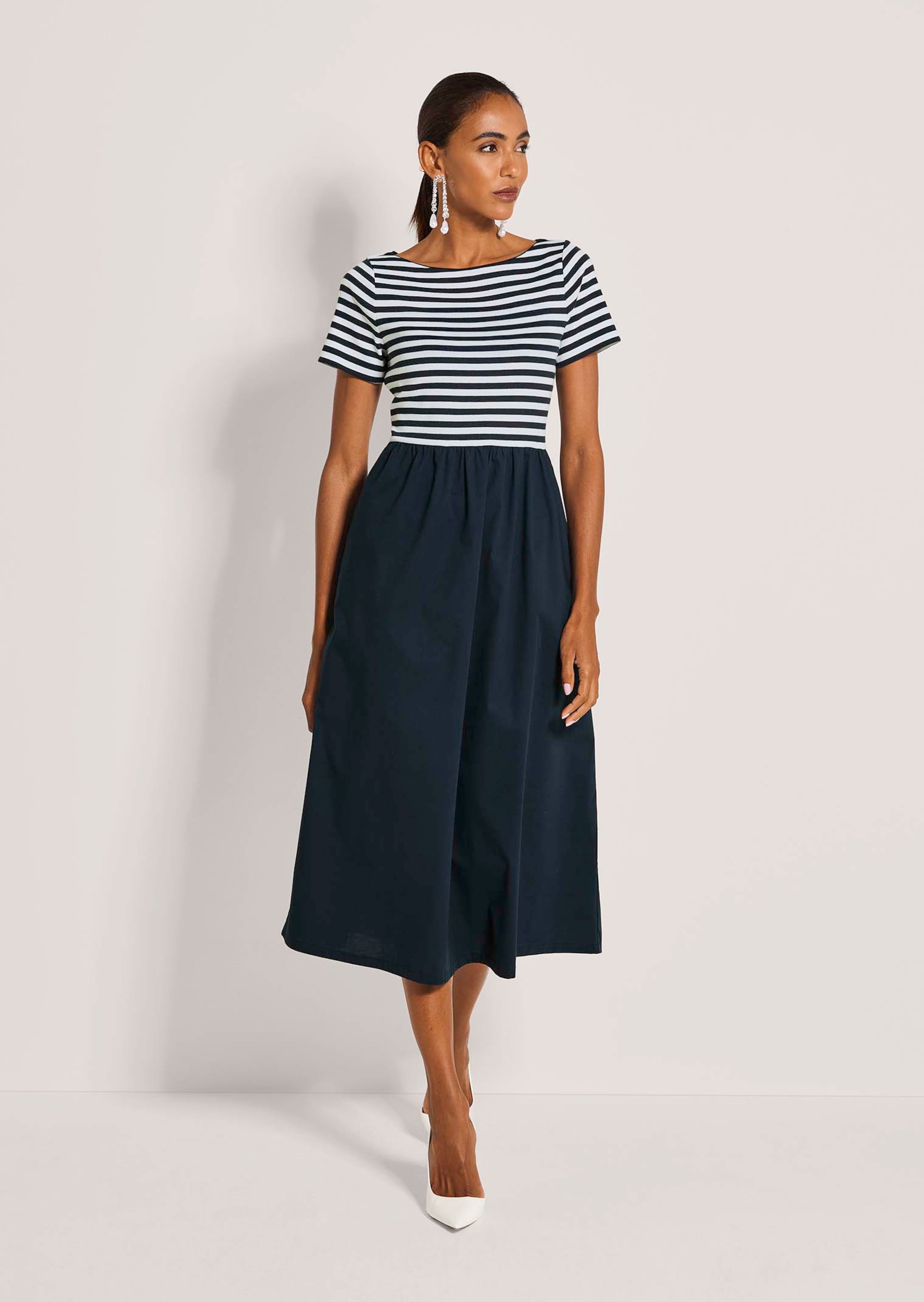 Kleid