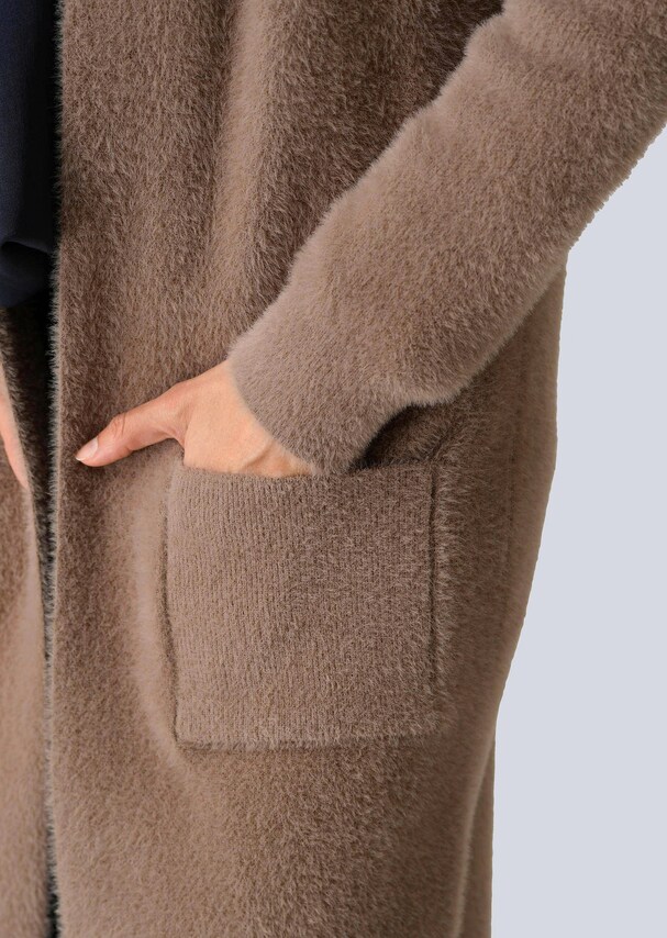 Strickjacke mit kleinem Stehkragen 3