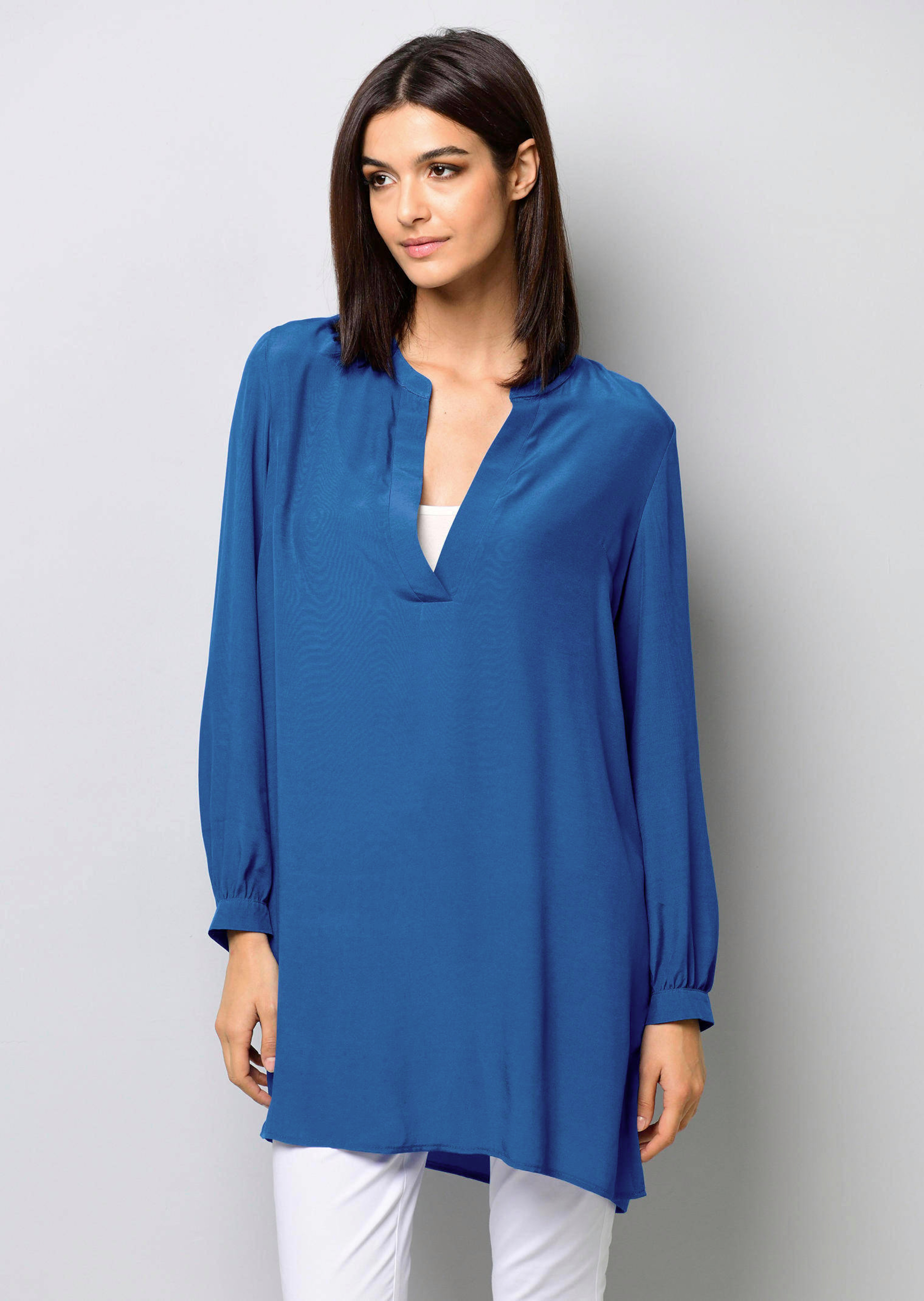 Longbluse mit V-Ausschnitt