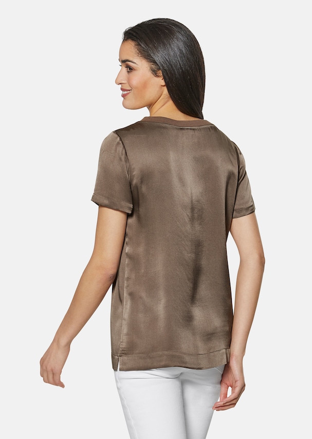 Silk blouse with half-length sleeves 2