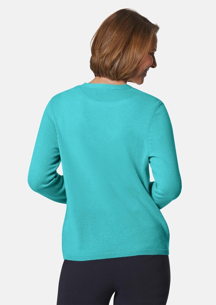 Weiche Kaschmirstrickjacke mit V-Ausschnitt