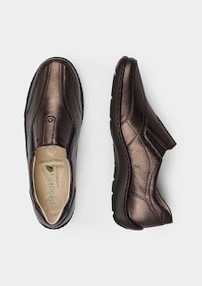 Élégants mocassins en cuir souple thumbnail 2