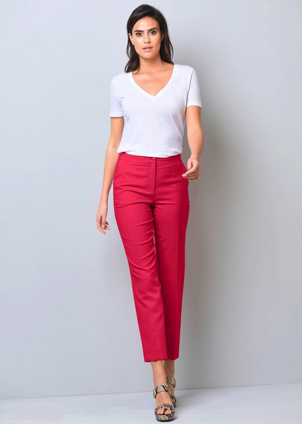 Hose mit Bügelfalte 1