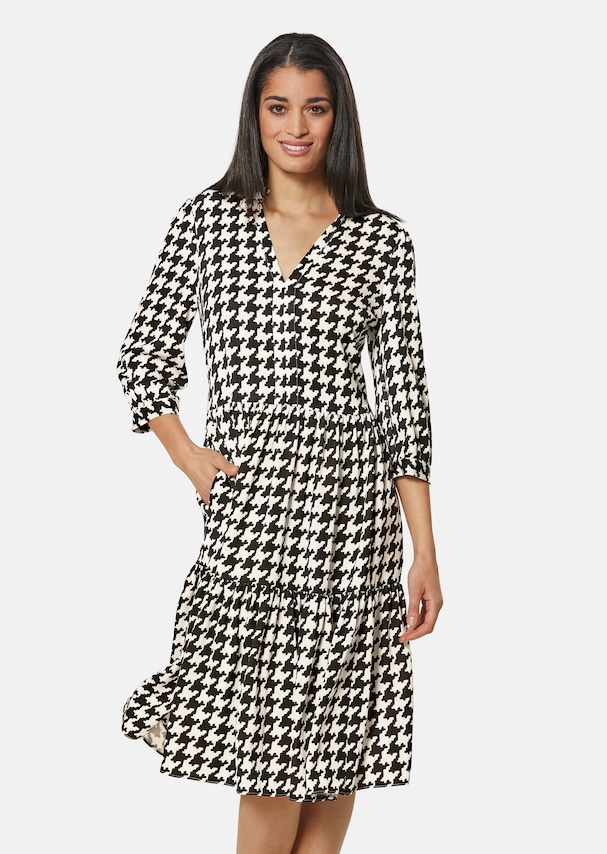 Dress with houndstooth pattern