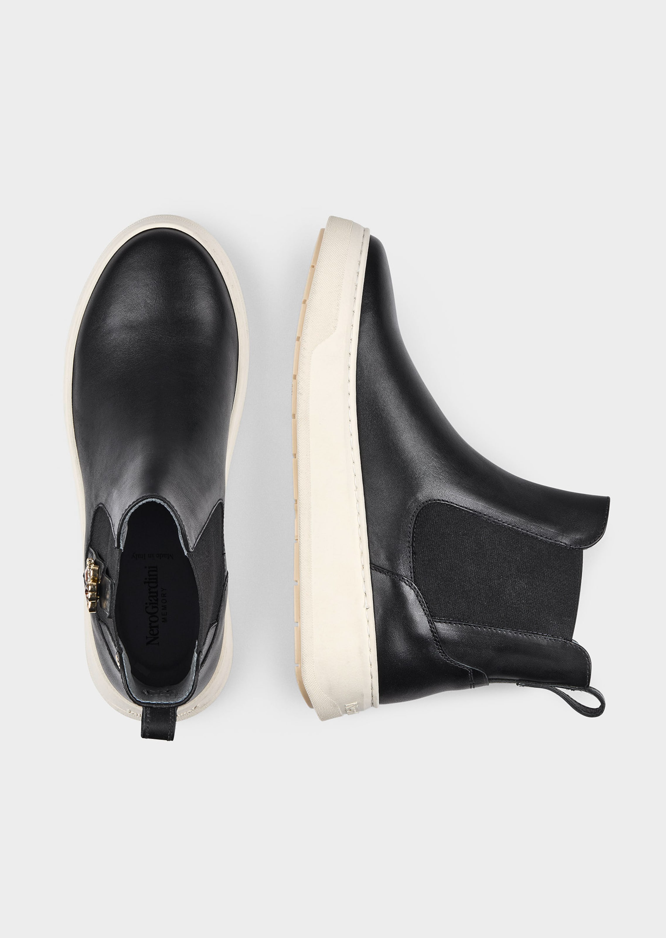 Chelsea Boots mit Schmuckelementen