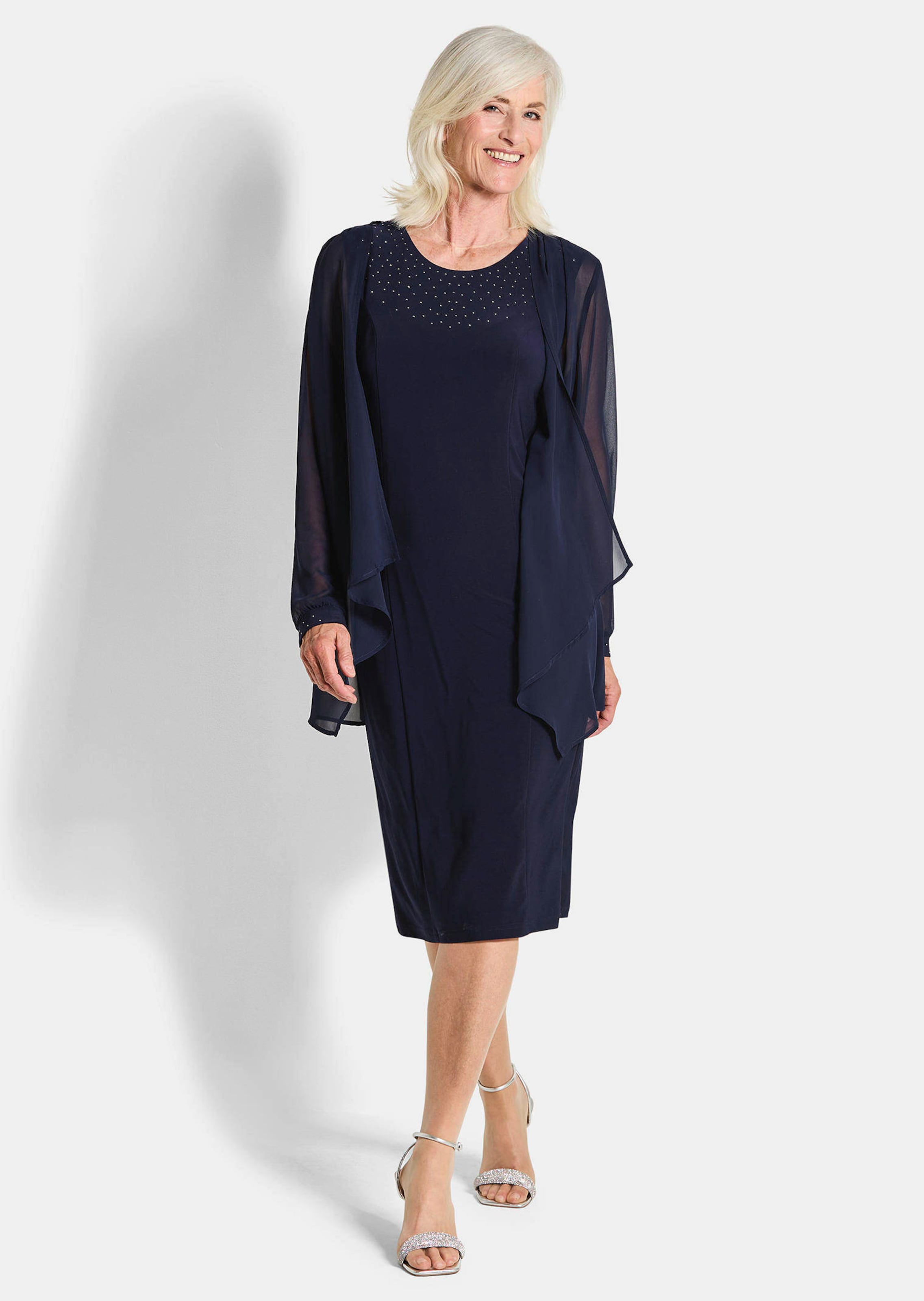 Robe avec veste en mousseline sur marine atelier GOLDNER