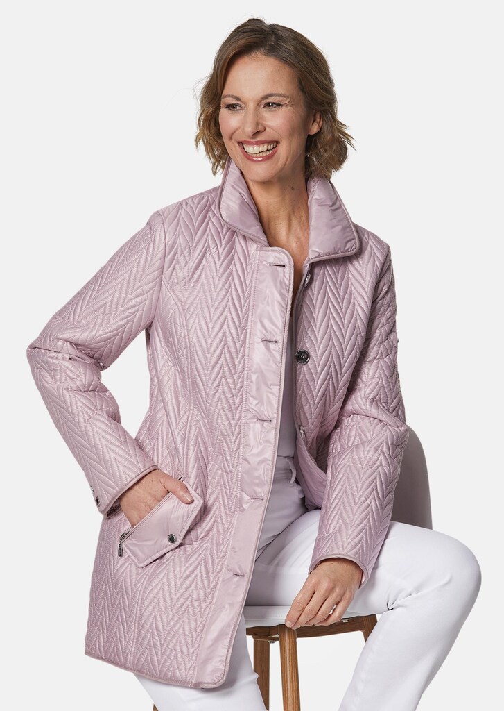 Longjacke mit außergewöhnlicher Steppung