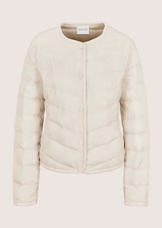 Leichte Steppjacke mit bestickter Blende thumbnail 6