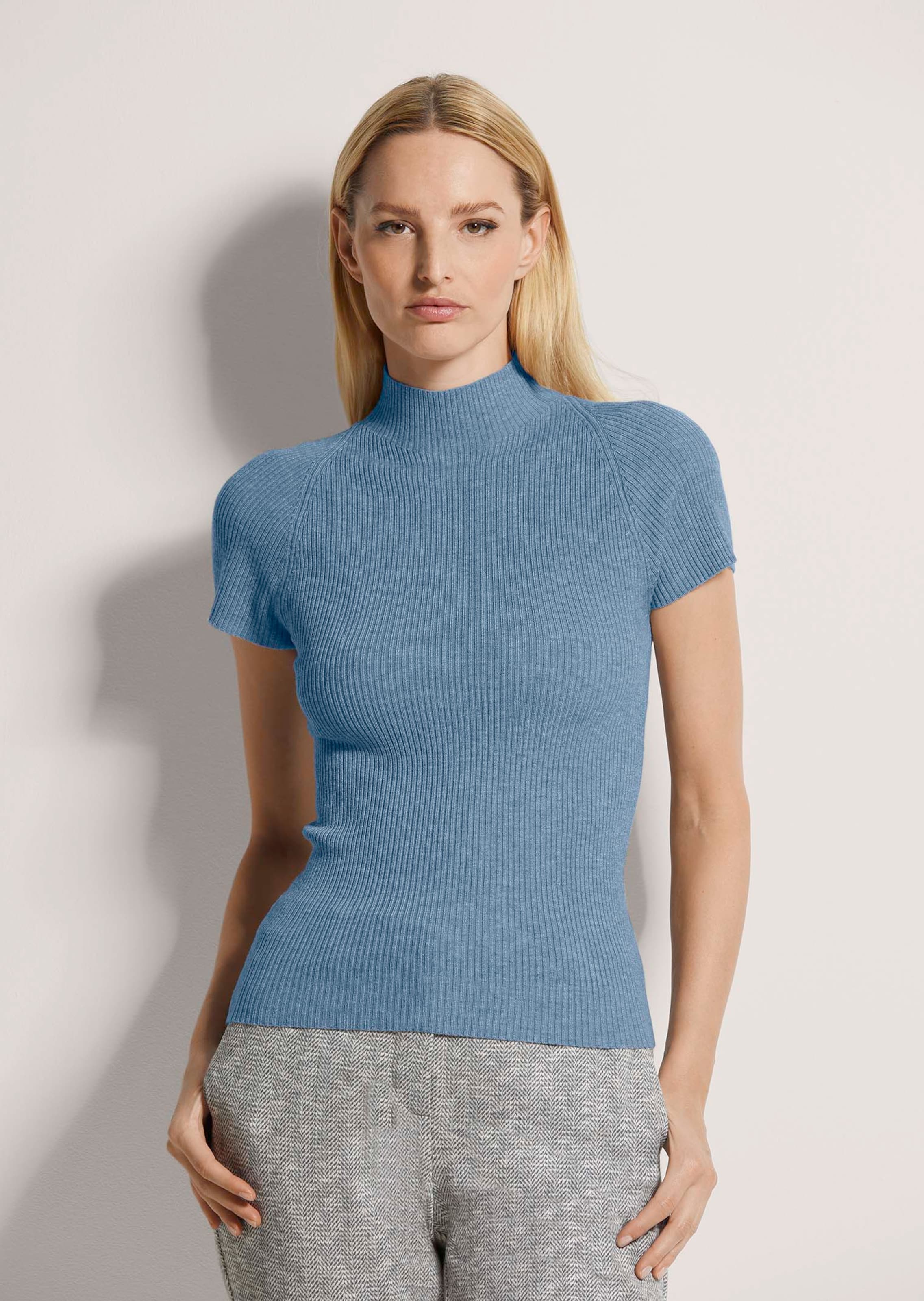 Pull en maille manches courtes
