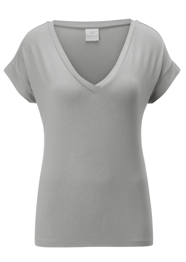 Casual shirt with V-neck
