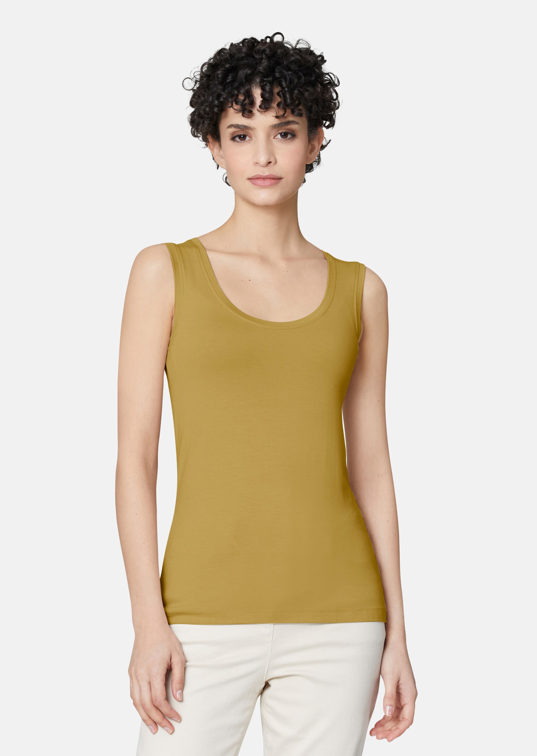 Tank top with wide straps
